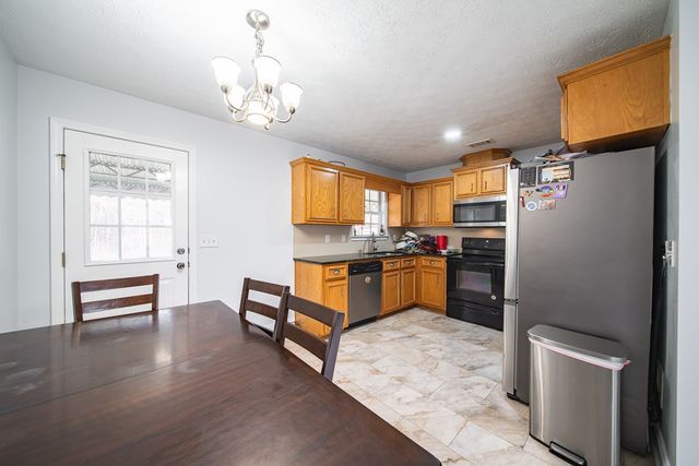 53 Shadowridge Lane, Phenix City, AL 36869