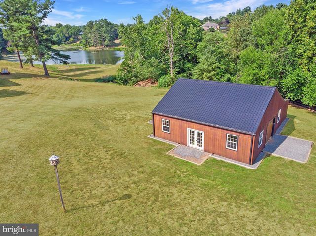 39937 CHARLES TOWN PIKE, Hamilton, VA 20158