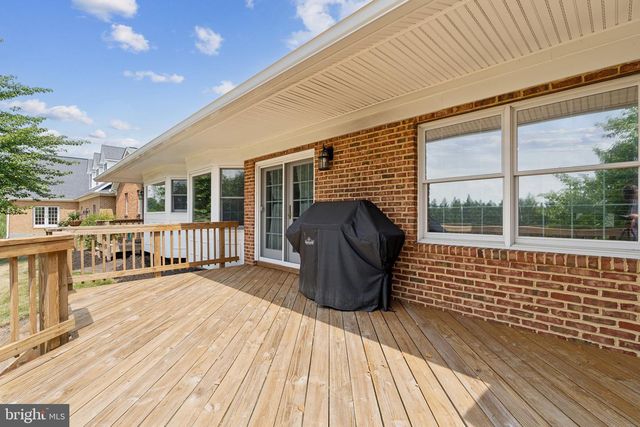 39937 CHARLES TOWN PIKE, Hamilton, VA 20158