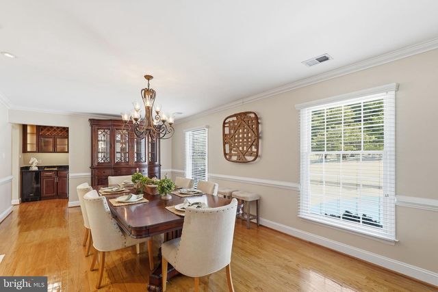 39937 CHARLES TOWN PIKE, Hamilton, VA 20158