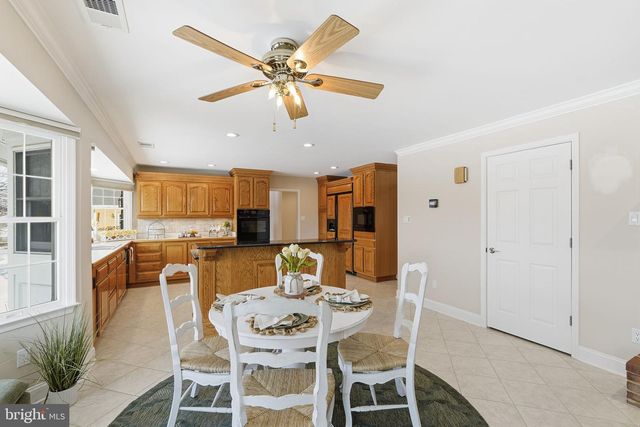 39937 CHARLES TOWN PIKE, Hamilton, VA 20158