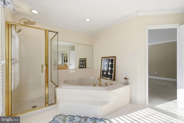 39937 CHARLES TOWN PIKE, Hamilton, VA 20158