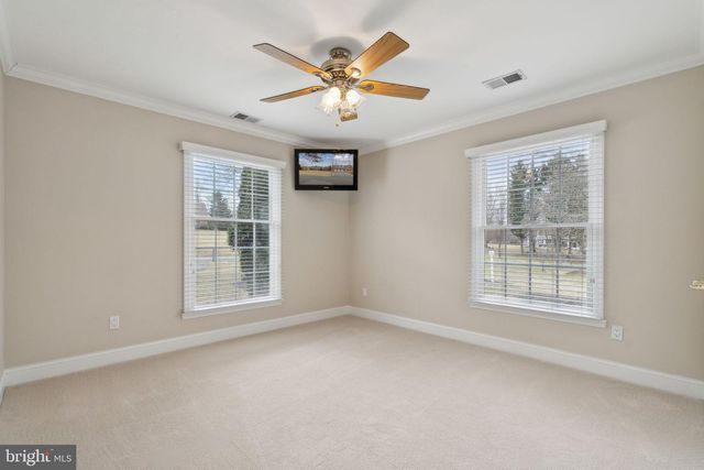 39937 CHARLES TOWN PIKE, Hamilton, VA 20158