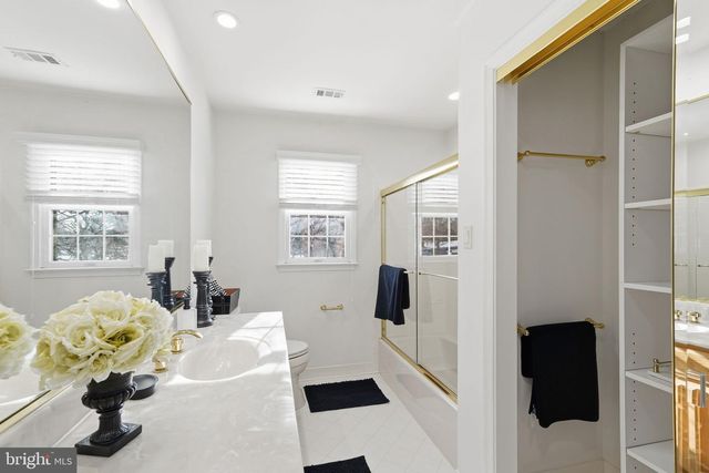 39937 CHARLES TOWN PIKE, Hamilton, VA 20158