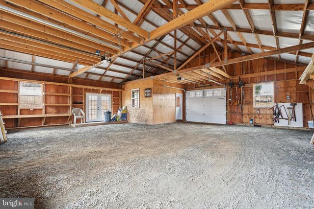 39937 CHARLES TOWN PIKE, Hamilton, VA 20158