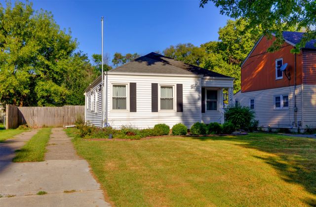 2404 47th Street, Des Moines, IA 50310