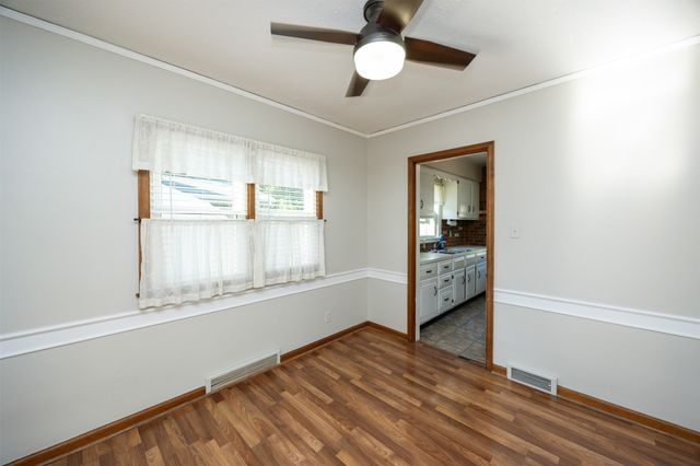 2404 47th Street, Des Moines, IA 50310