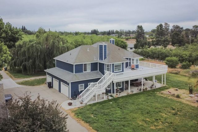 13247 Vineyard Road, Waterford, CA 95386