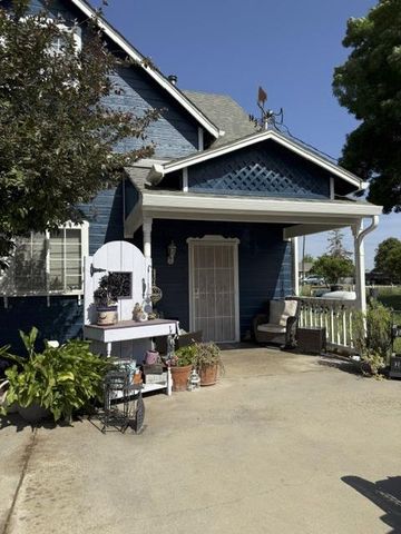 13247 Vineyard Road, Waterford, CA 95386