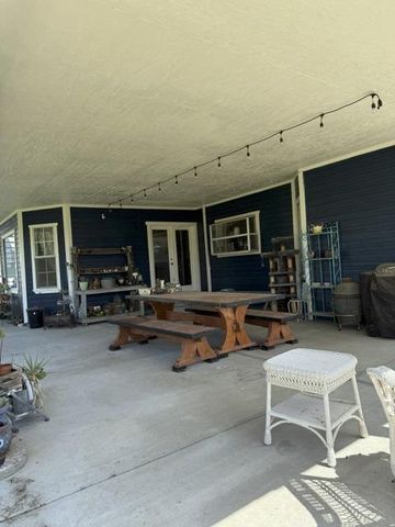 13247 Vineyard Road, Waterford, CA 95386