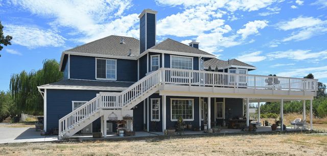 13247 Vineyard Road, Waterford, CA 95386
