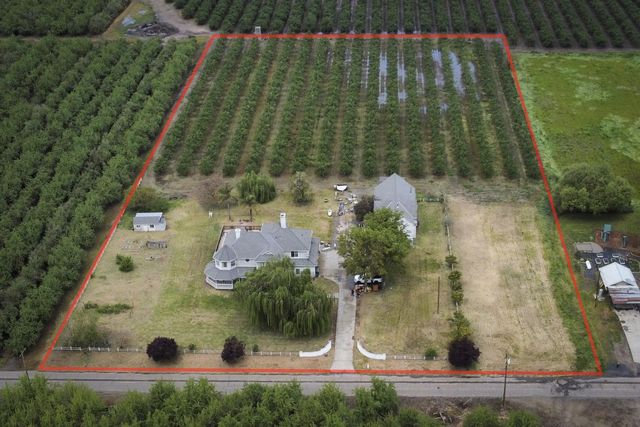 13247 Vineyard Road, Waterford, CA 95386