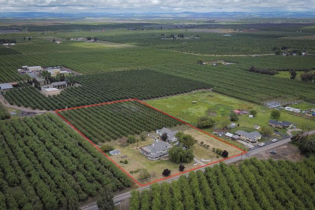 13247 Vineyard Road, Waterford, CA 95386