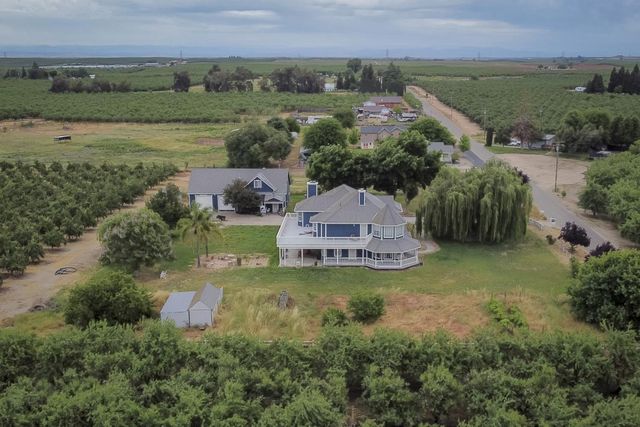 13247 Vineyard Road, Waterford, CA 95386