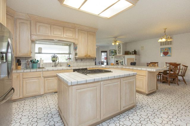 13247 Vineyard Road, Waterford, CA 95386