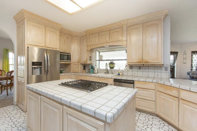 13247 Vineyard Road, Waterford, CA 95386