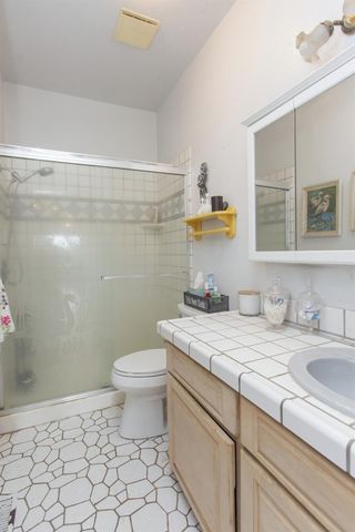 13247 Vineyard Road, Waterford, CA 95386