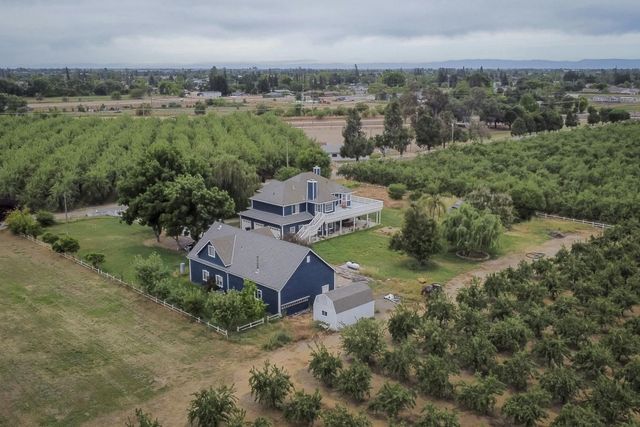 13247 Vineyard Road, Waterford, CA 95386