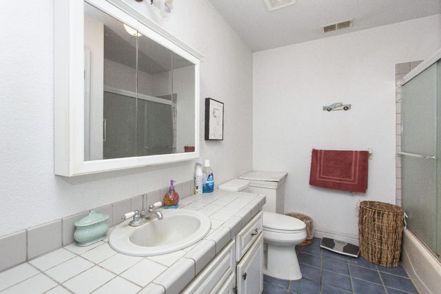 13247 Vineyard Road, Waterford, CA 95386