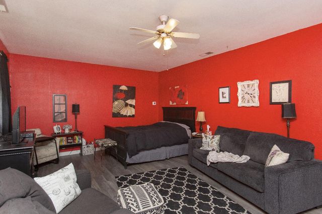 13247 Vineyard Road, Waterford, CA 95386