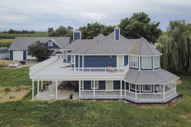 13247 Vineyard Road, Waterford, CA 95386