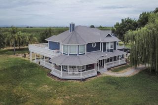 13247 Vineyard Road, Waterford, CA 95386