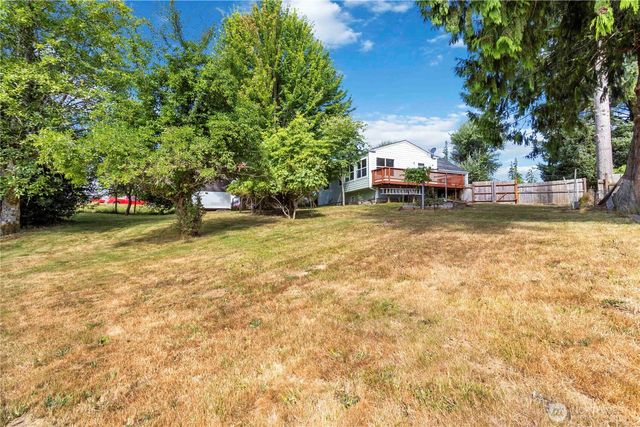 912 Nevada Drive, Longview, WA 98632