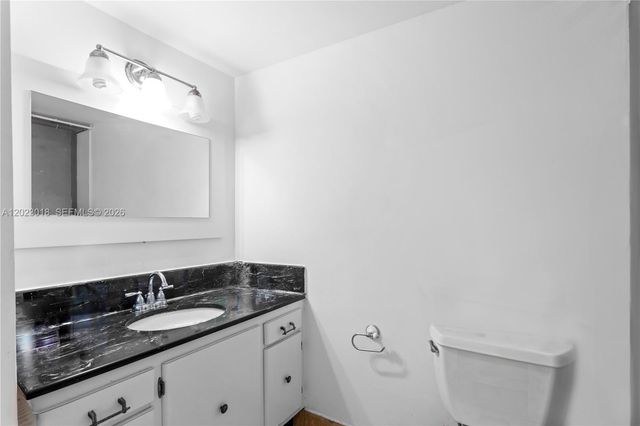 18051 Biscayne Blvd 1105, Aventura, FL 33160