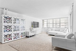 18051 Biscayne Blvd 1105, Aventura, FL 33160