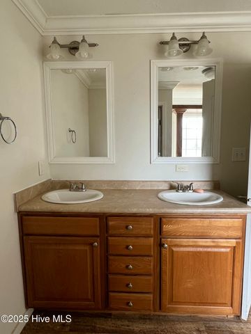 121 Hideaway Road, Belhaven, NC 27810
