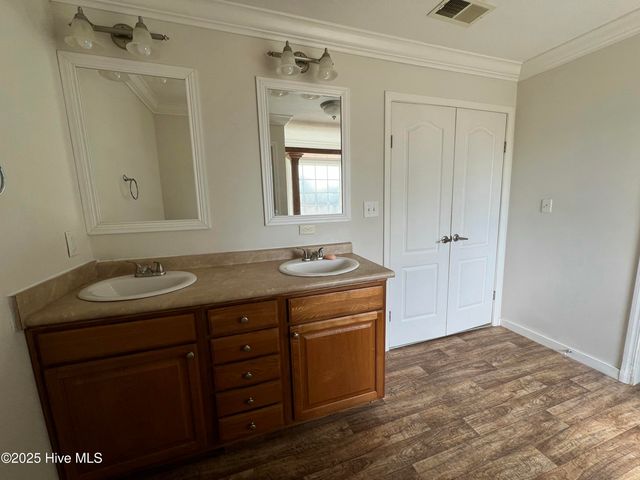 121 Hideaway Road, Belhaven, NC 27810