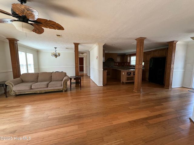 121 Hideaway Road, Belhaven, NC 27810