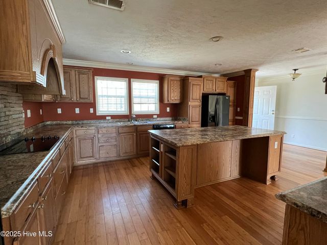 121 Hideaway Road, Belhaven, NC 27810