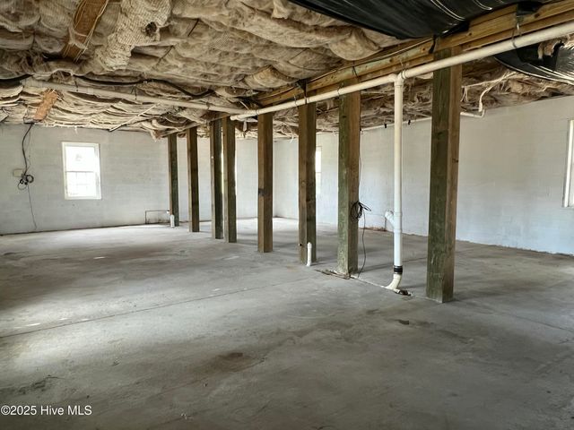 121 Hideaway Road, Belhaven, NC 27810