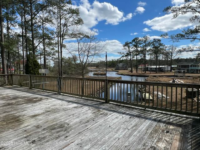 121 Hideaway Road, Belhaven, NC 27810