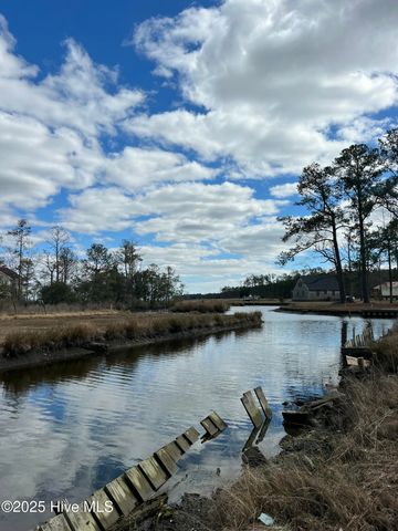 121 Hideaway Road, Belhaven, NC 27810