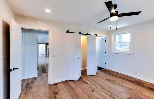 8125 Gordon Ln, Hermitage, TN 37076