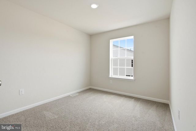 116 ESSEX DR, Sicklerville, NJ 08081
