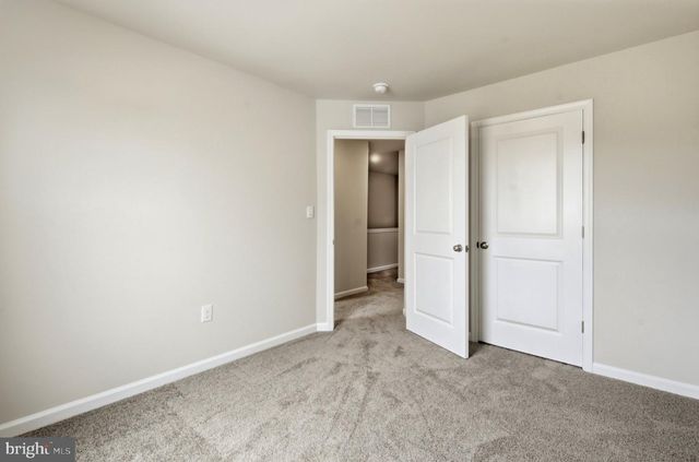 116 ESSEX DR, Sicklerville, NJ 08081