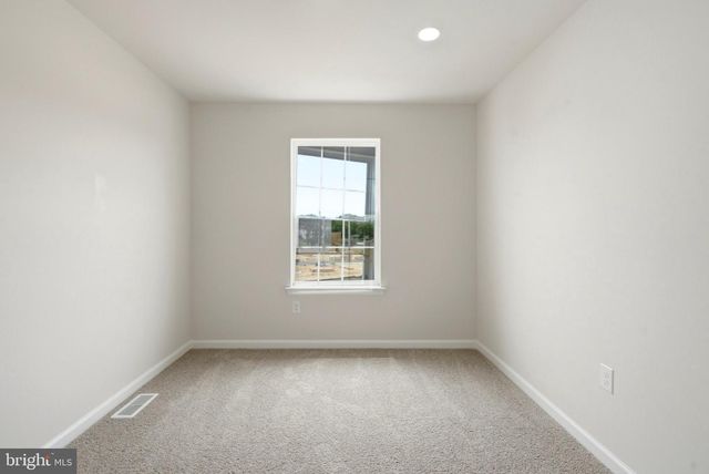 116 ESSEX DR, Sicklerville, NJ 08081