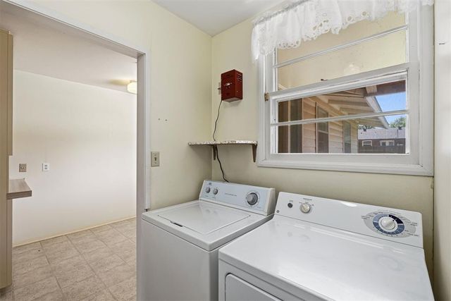 2414 Oxford Way, Oklahoma City, OK 73120