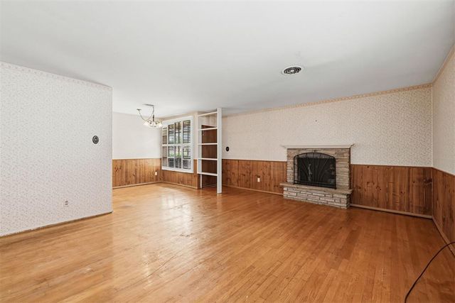 2414 Oxford Way, Oklahoma City, OK 73120