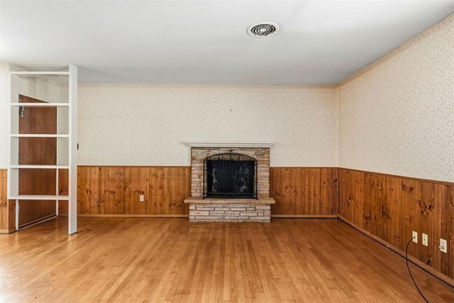 2414 Oxford Way, Oklahoma City, OK 73120