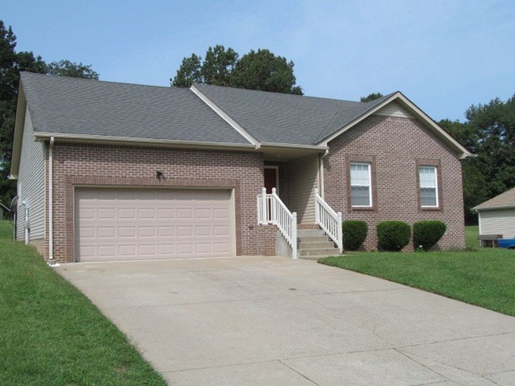 1144 York Meadows Rd, Clarksville, TN 37042