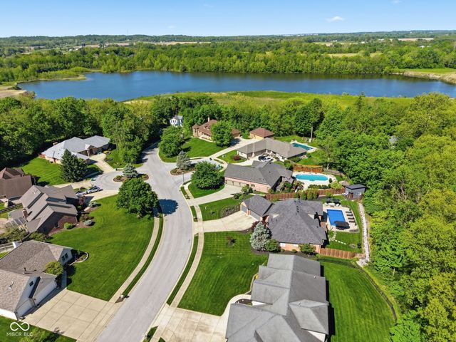 142 Wagon Trail, Mooresville, IN 46158