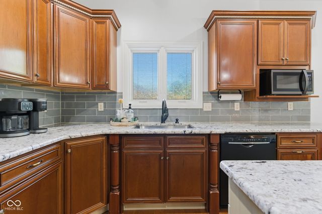 142 Wagon Trail, Mooresville, IN 46158