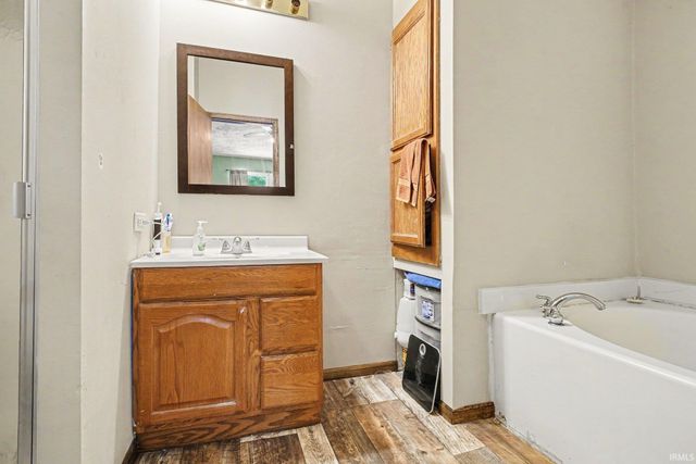 55921 Apple Road, Osceola, IN 46561