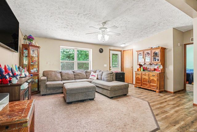55921 Apple Road, Osceola, IN 46561