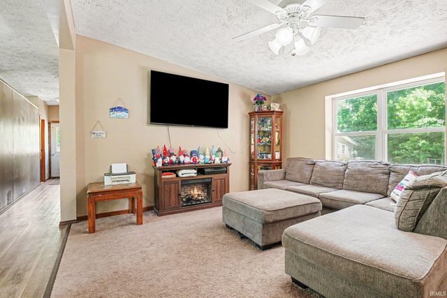 55921 Apple Road, Osceola, IN 46561