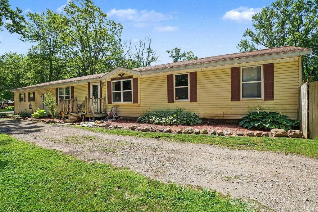 55921 Apple Road, Osceola, IN 46561